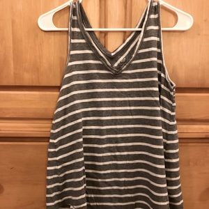 Gap V-Neck Tank